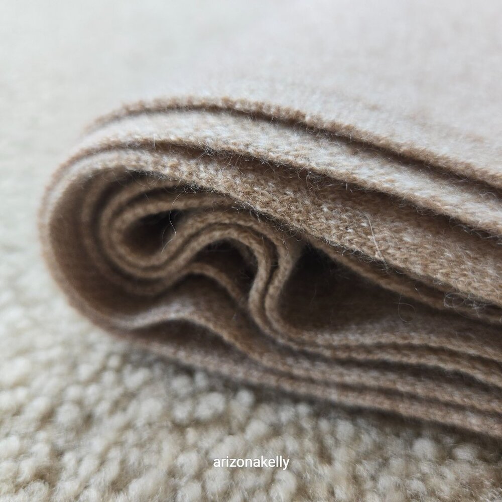 NWOT Cashmere Knit Scarf Heather Tan - Picture 9 of 12